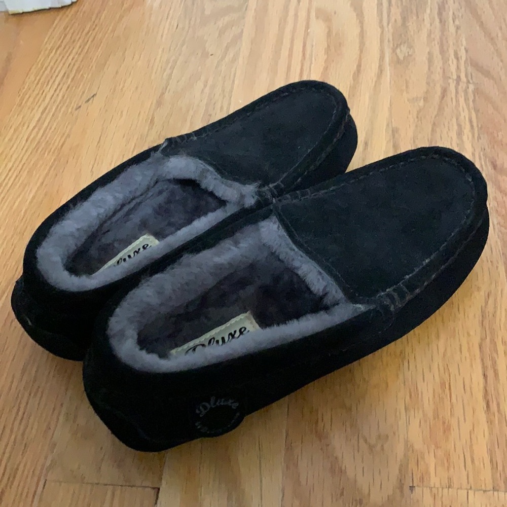 Kids Genuine Shearling moccasin slippers